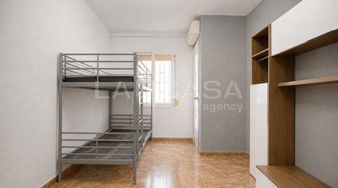 Foto 4 de Piso en venta en Pubilla Cases, L'Hospitalet de Llobregat