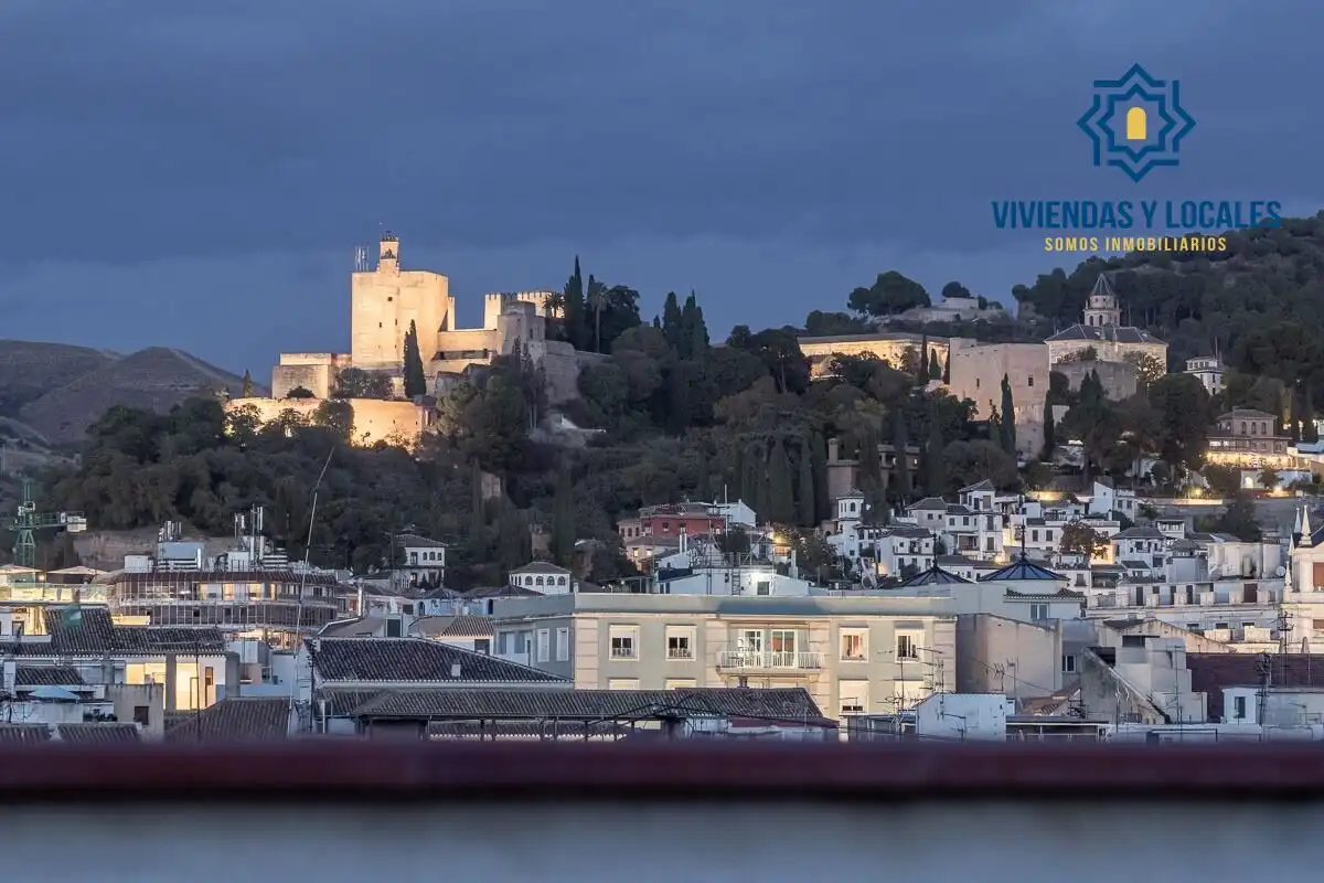 Dúplex amb terrassa en venda a Ronda