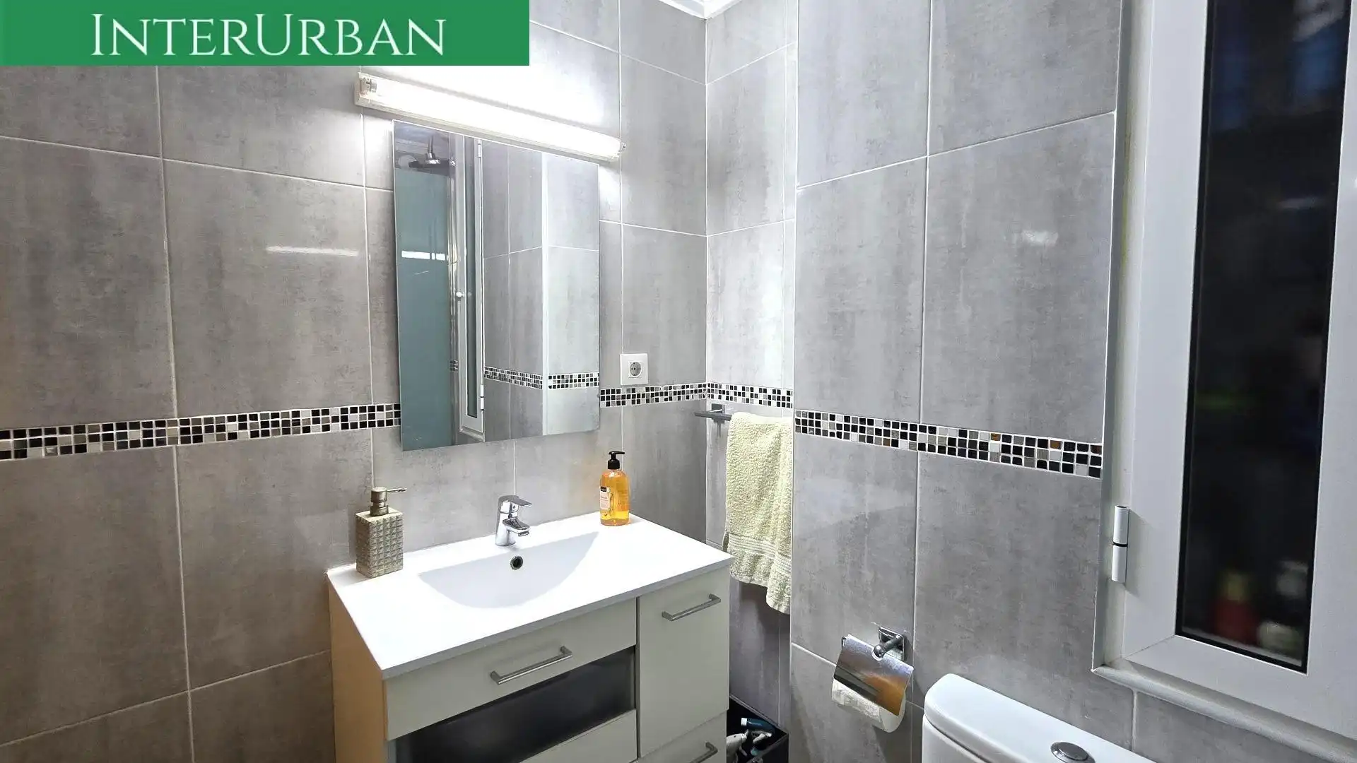 Badezimmer von Wohnung zum Verkauf in Llíria mit Klimaanlage, Heizung und Balkon