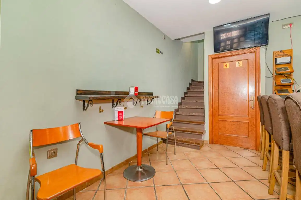 Casa adosada en venta en Loja con Trastero