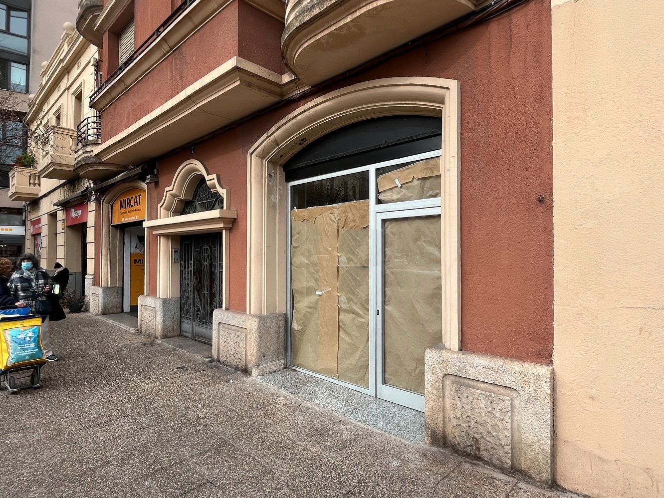 Local de lloguer a Plaça Calvet i Rubalcaba, 7, Eixample Nord