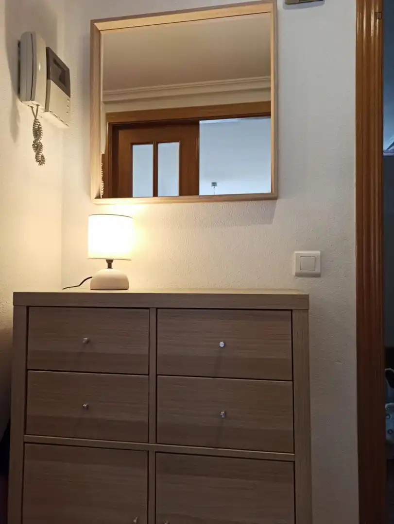 Dormitori de Apartament per a compartir en Valencia amb Aire condicionat, Moblat i Forn