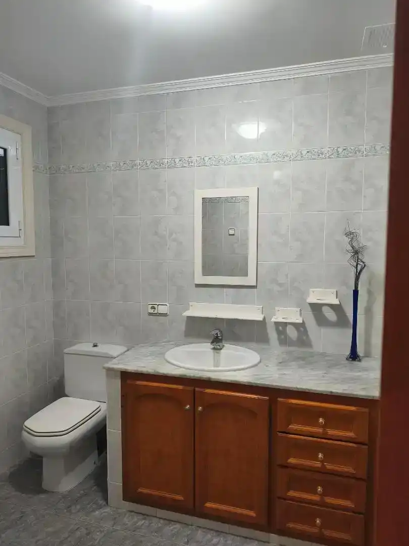 Baño de Piso en venta en Es Mercadal con Jardín privado, Amueblado y Balcón