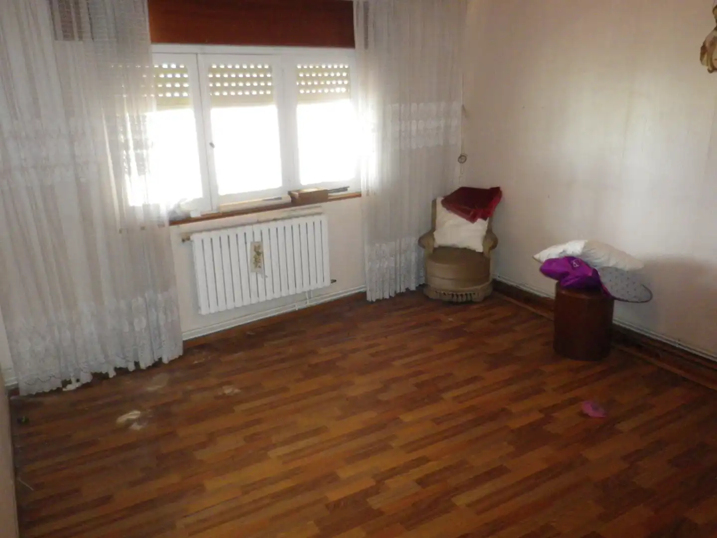 Dormitori de Casa o xalet en venda en Viveiro amb Terrassa, Traster i Moblat