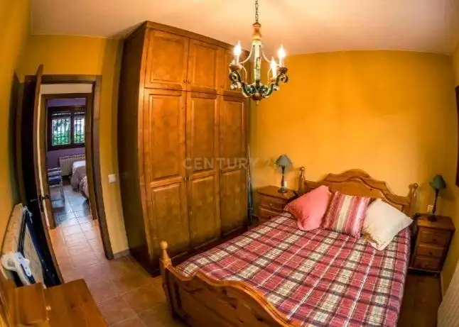Dormitori de Casa o xalet en venda en Maello amb Moblat
