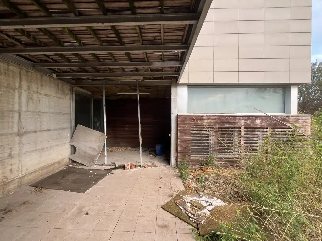 Vista exterior de Casa o xalet en venda en Canovelles