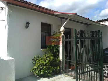 Haus zur Miete in Tear