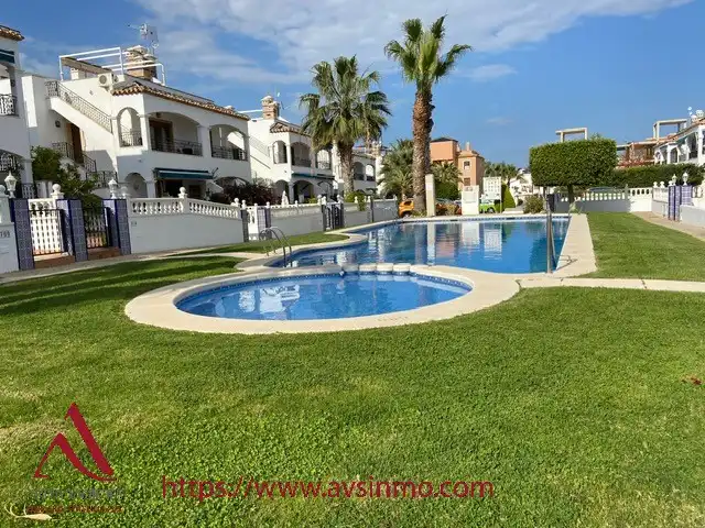 Piscina de Apartamento de alquiler en Orihuela con Aire acondicionado, Amueblado y Horno