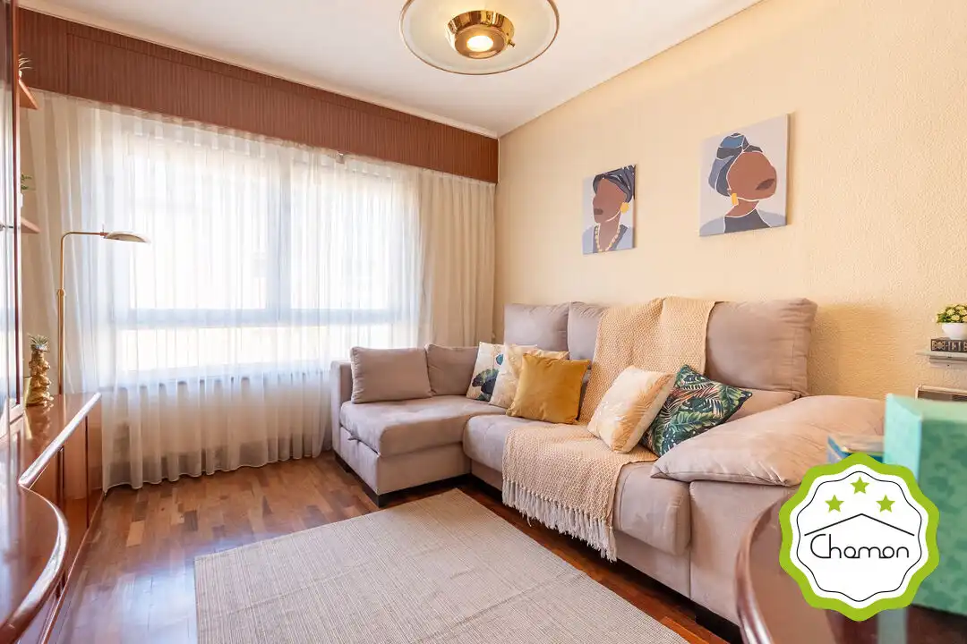 Sala de estar de Piso en venta en Bilbao  con Calefacción, Jardín privado y Amueblado