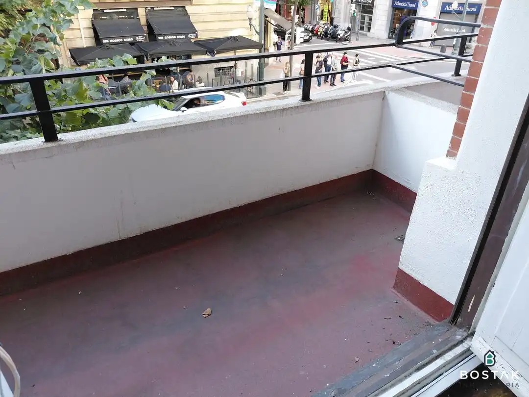 Terrasse von Büro zur Miete in Bilbao  mit Heizung