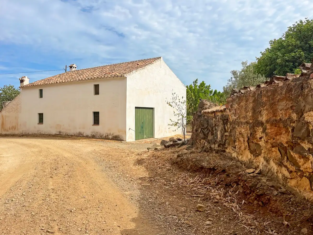 Außenansicht von Country house zum Verkauf in Málaga mit Abstellraum