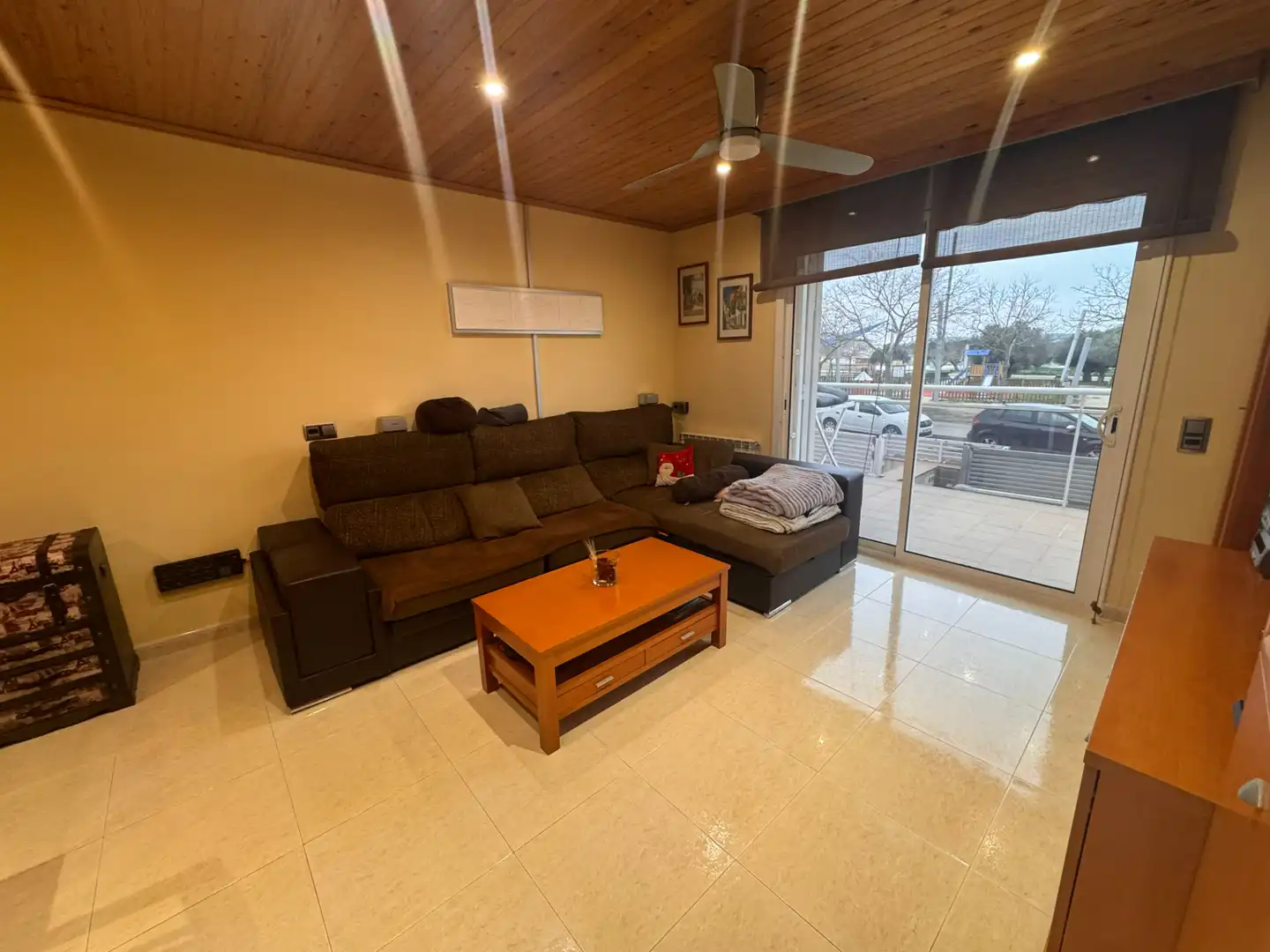 Sala de estar de Casa adosada en venta en Banyeres del Penedès con Calefacción, Jardín privado y Terraza