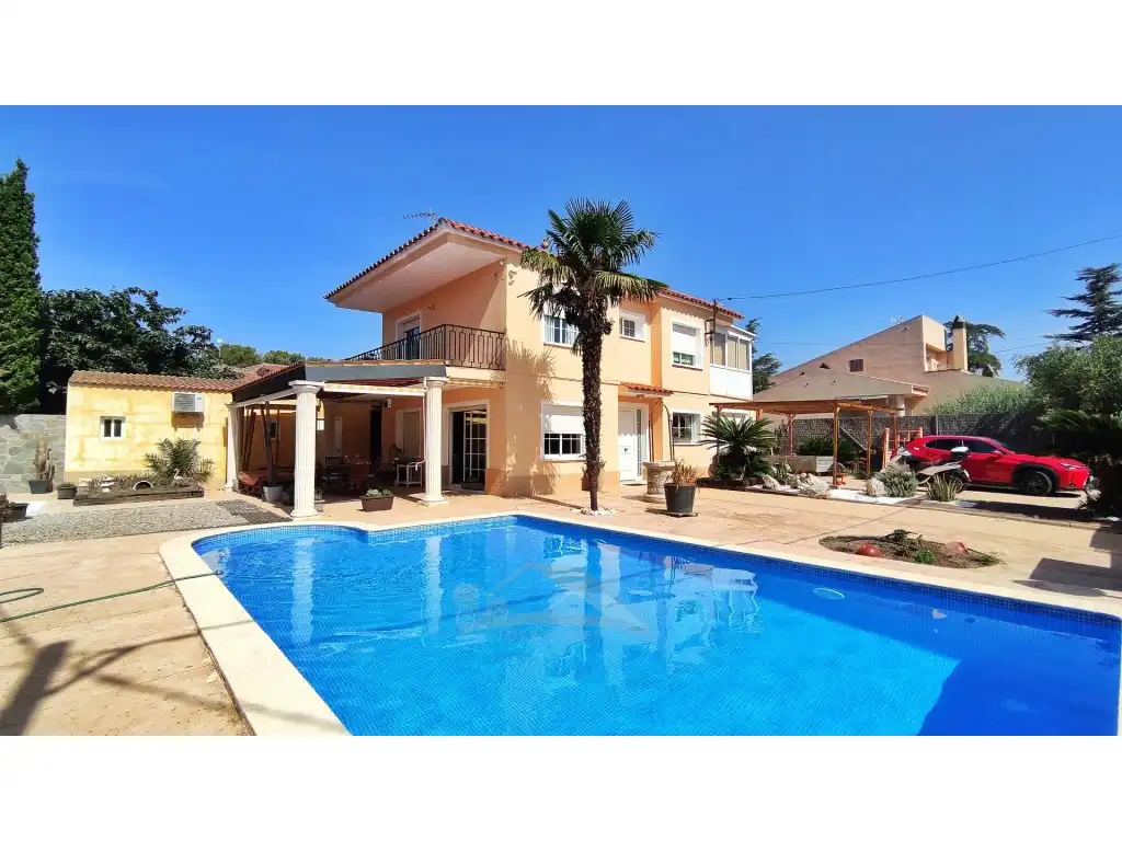 Casa amb piscina en venda a Valls
