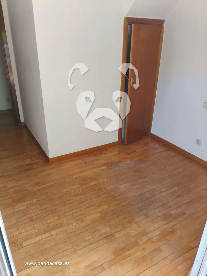 Dormitori de Casa adosada de lloguer en La Moraleja amb Aire condicionat, Calefacció i Parquet