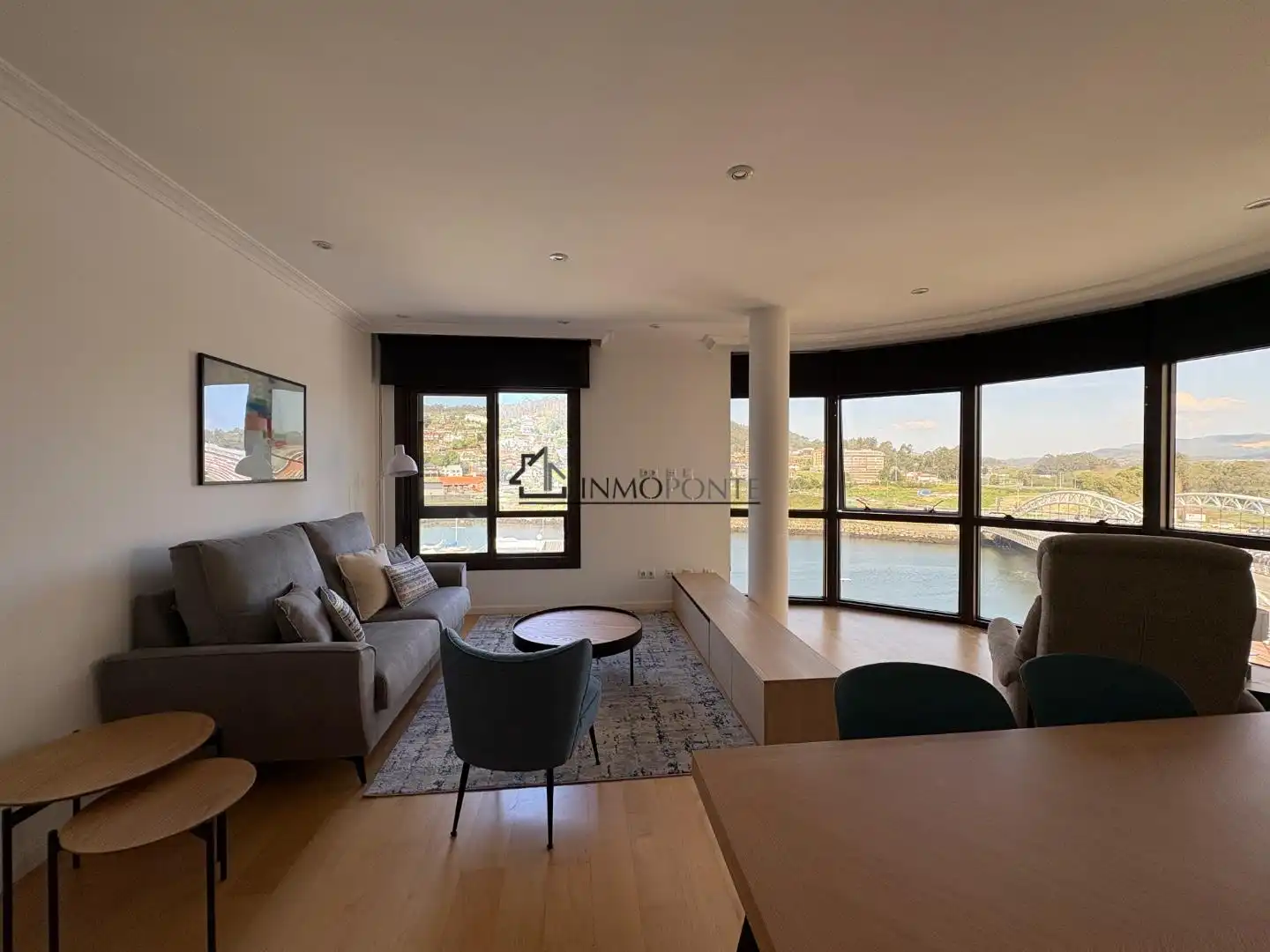 Sala de estar de Piso de alquiler en Pontevedra Capital  con Calefacción y Trastero