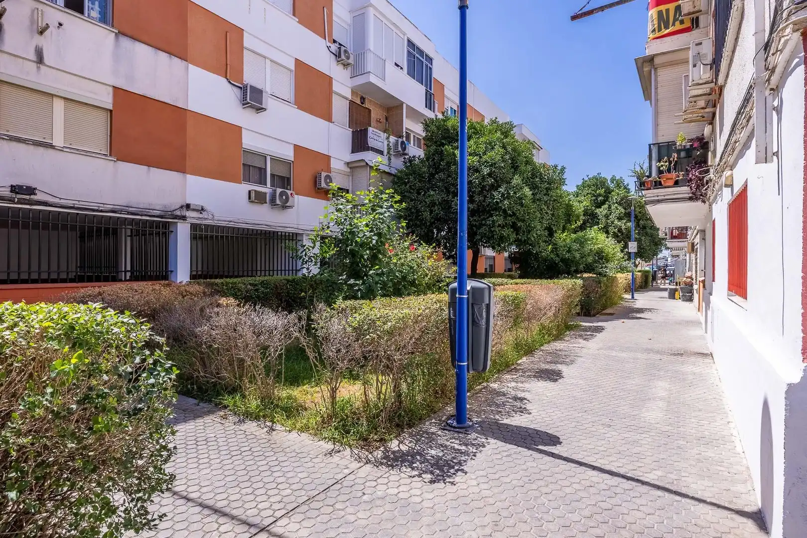 Exterior view of Flat for sale in Sevilla  with Air Conditioner
