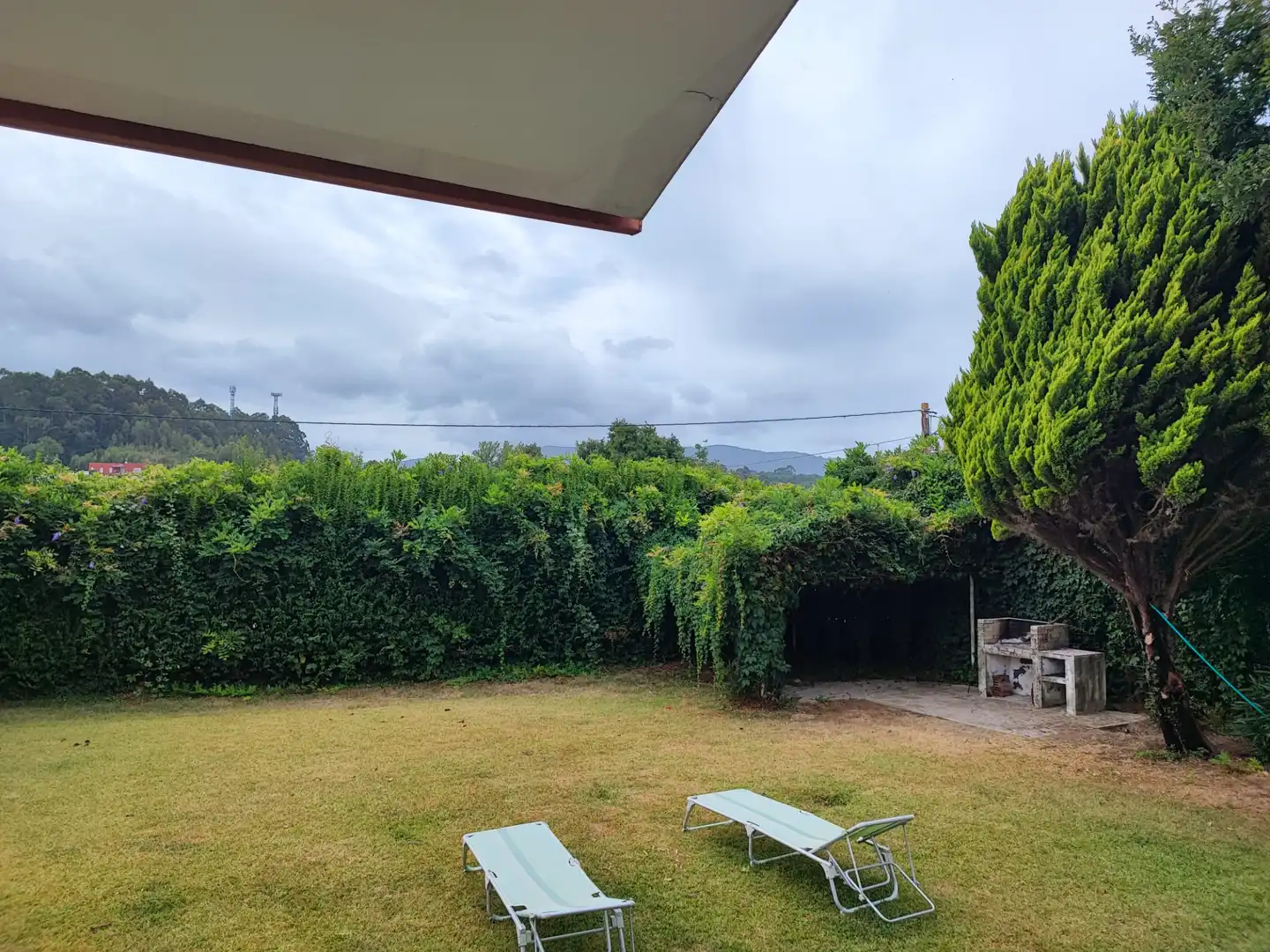 Jardí de Casa o xalet en venda en Nigrán amb Jardí privat, Terrassa i Moblat