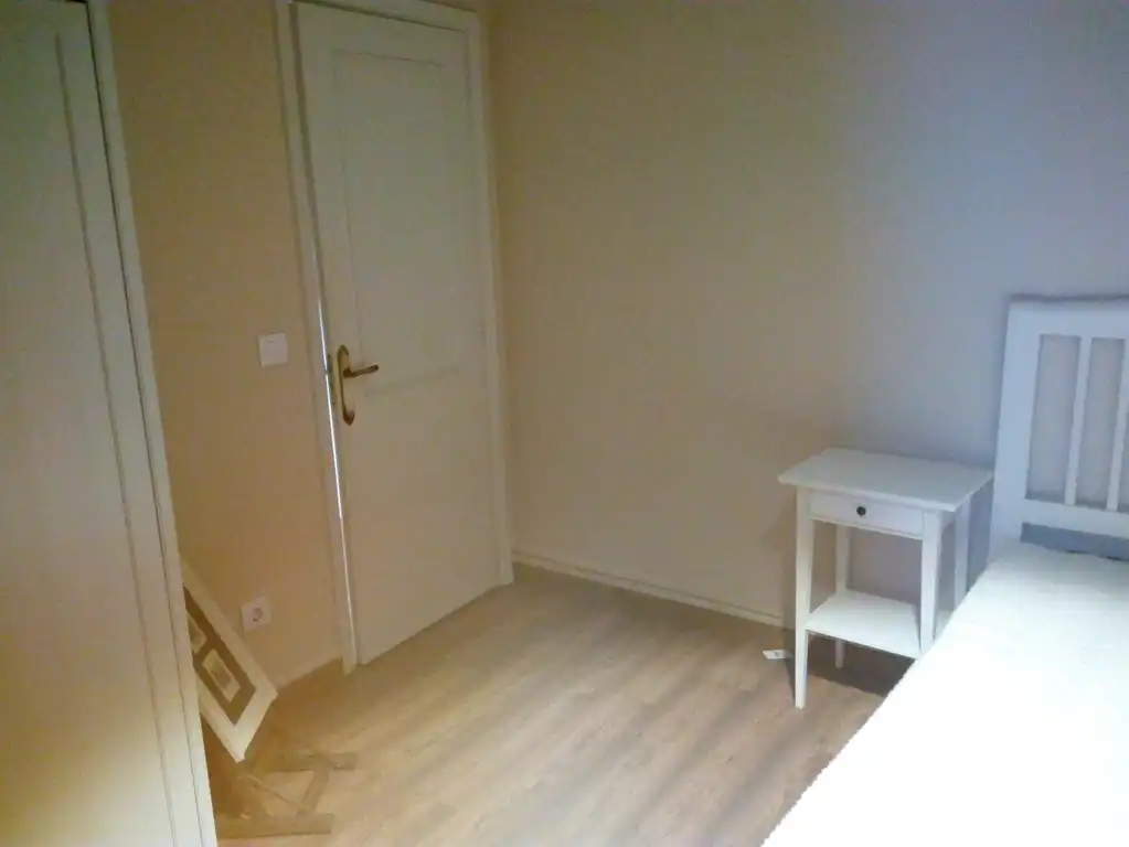 Bedroom of Flat for sale in Santiago de Compostela   with Heating, Storage room and Furnished