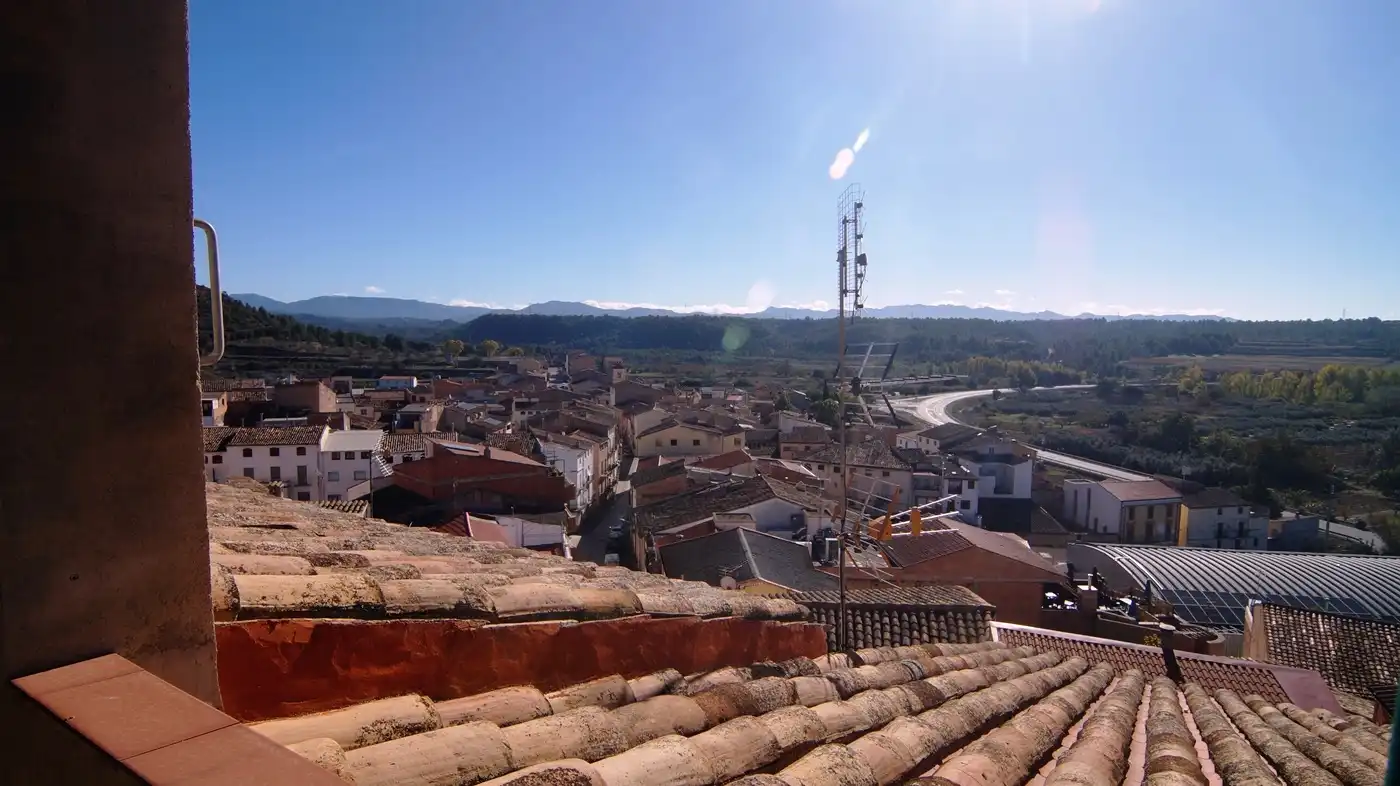 Vista exterior de Casa adosada en venda en Garcia amb Aire condicionat, Calefacció i Terrassa