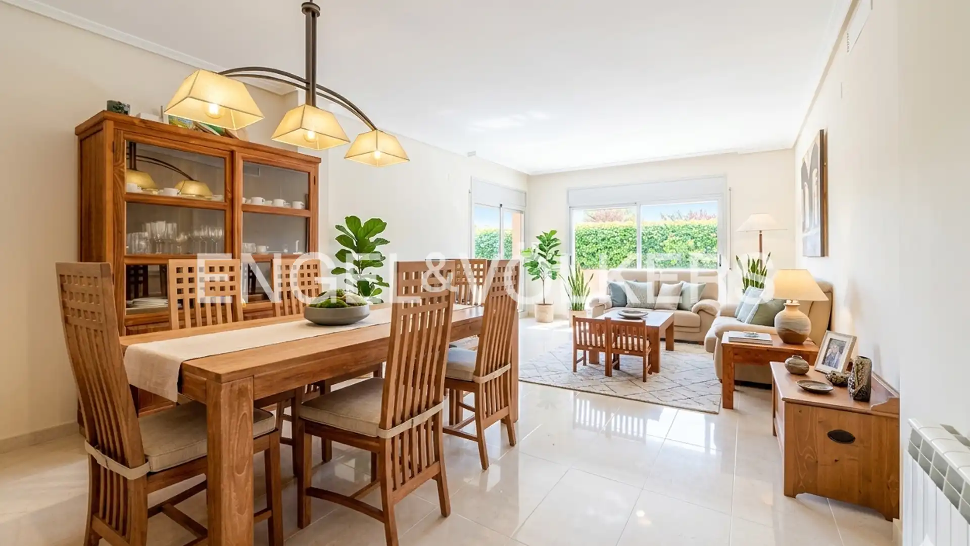 Comedor de Piso en venta en Cubelles con Aire acondicionado, Calefacción y Jardín privado