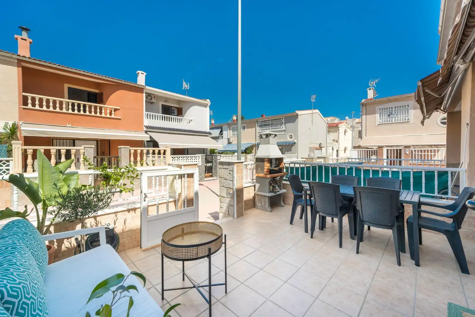 Reihenhaus mit Terrasse zum Verkauf in Calle Bulnes 3, imagen 4