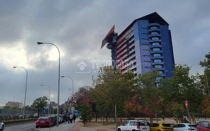 Exterior view of Flat for sale in  Madrid Capital  with Air Conditioner and Storage room