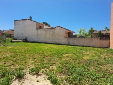 Terreny residencial en venda a Calle Adrián Nodal 4E