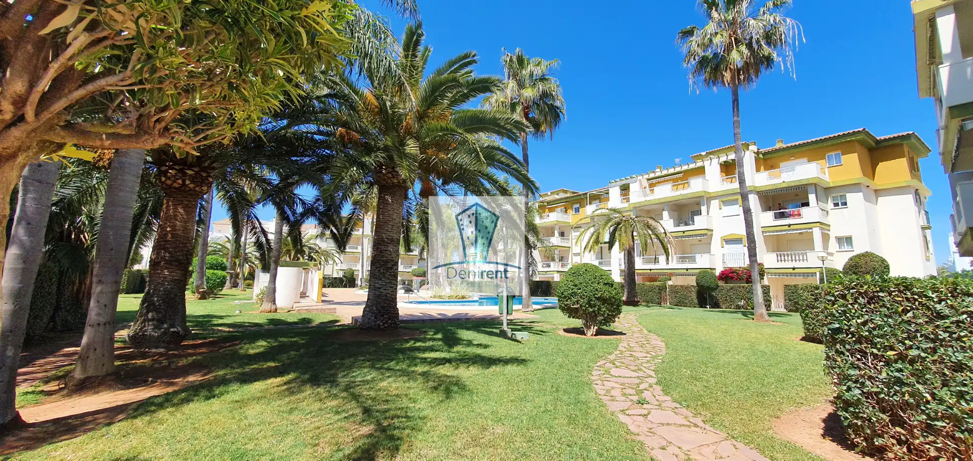 Vista exterior de Apartamento de alquiler en Dénia con Aire acondicionado, Calefacción y Terraza