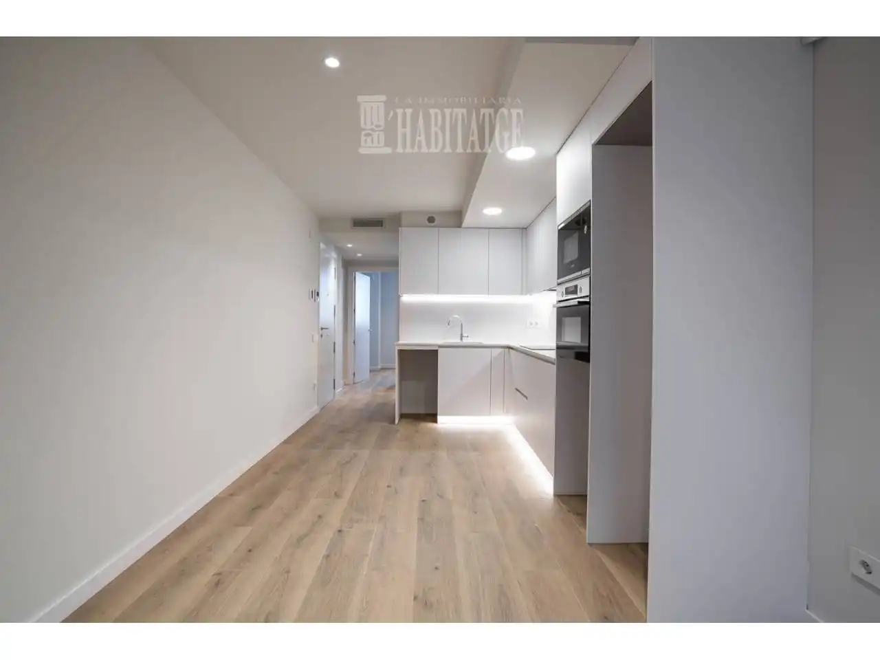 Kitchen of Flat for sale in Vic  with Heating
