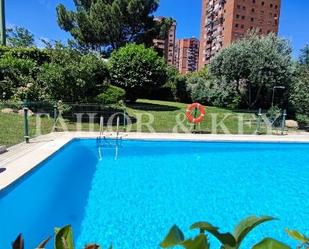 Swimming pool of Flat to rent in  Madrid Capital