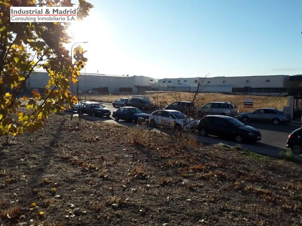 Parking de Terreno industrial en venta en Loeches