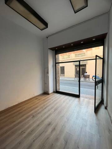 Local comercial en Alquiler en Carrer de Biada en Vila de Gràcia