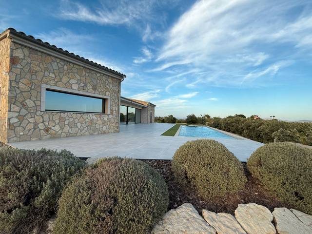 Casa adosada en Alquiler en Sineu