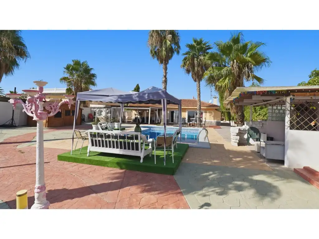 Terrace of Houses for sale in La Huerta  