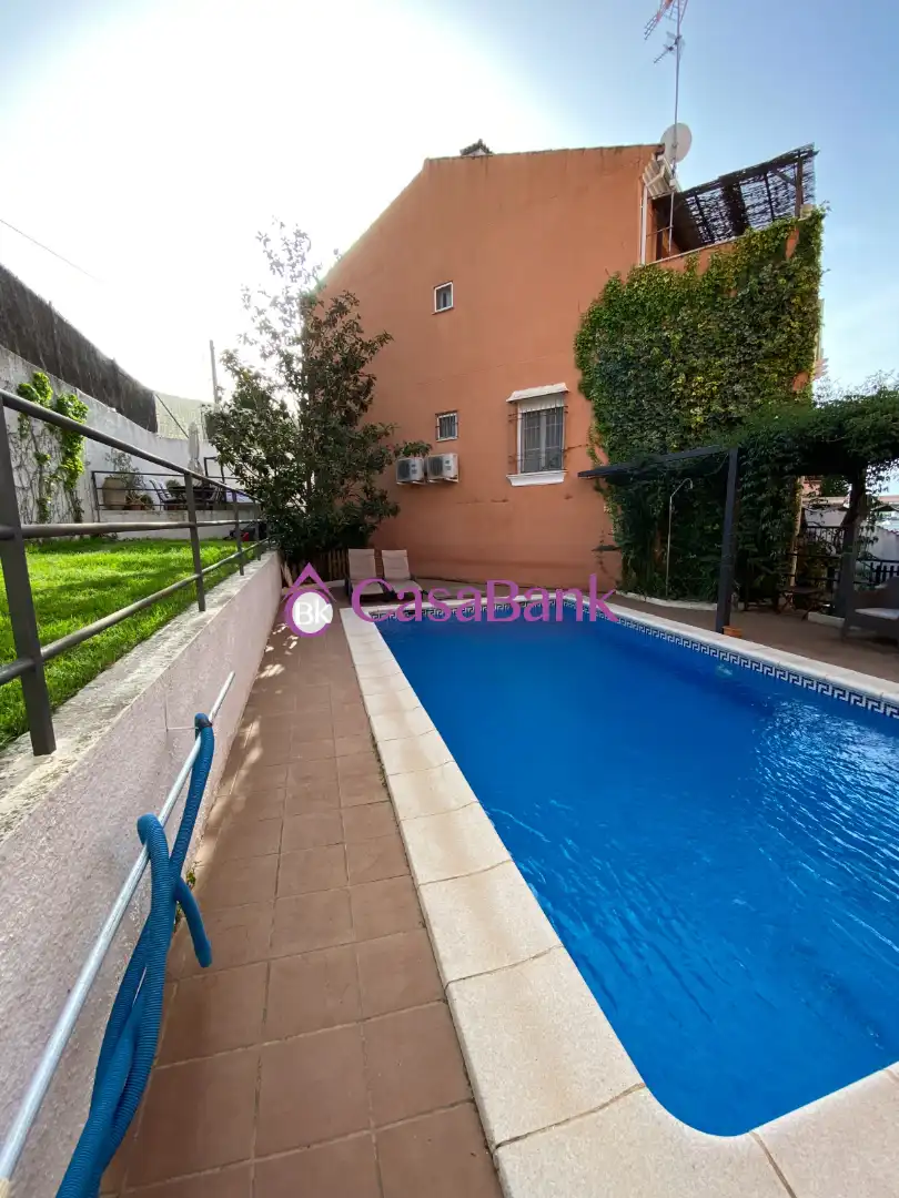 Casa con piscina in vendita a Periurbano Este - Campiña, imagen 2