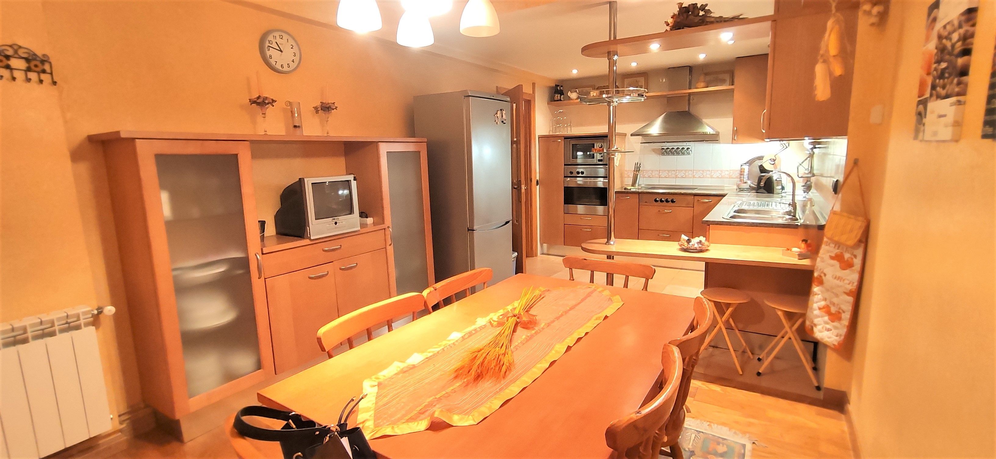 Kitchen of Flat for sale in Villanúa  with Terrace, Storage room and Furnished