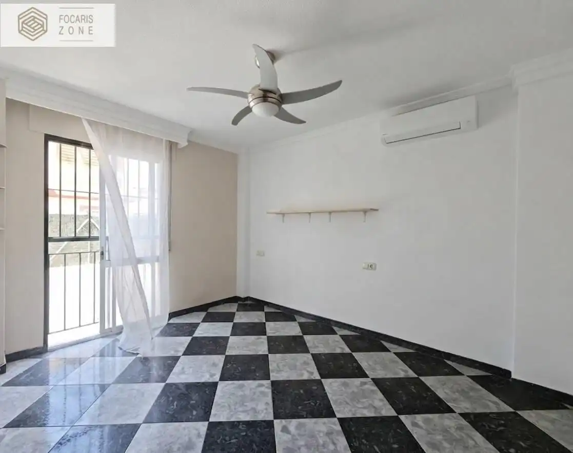 Habitación de Piso en venta en Málaga con Aire acondicionado