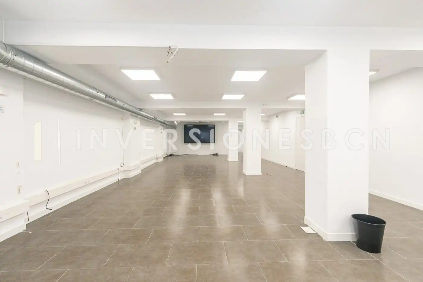 Local comercial de lloguer a Carrer Calabria, imagen 4