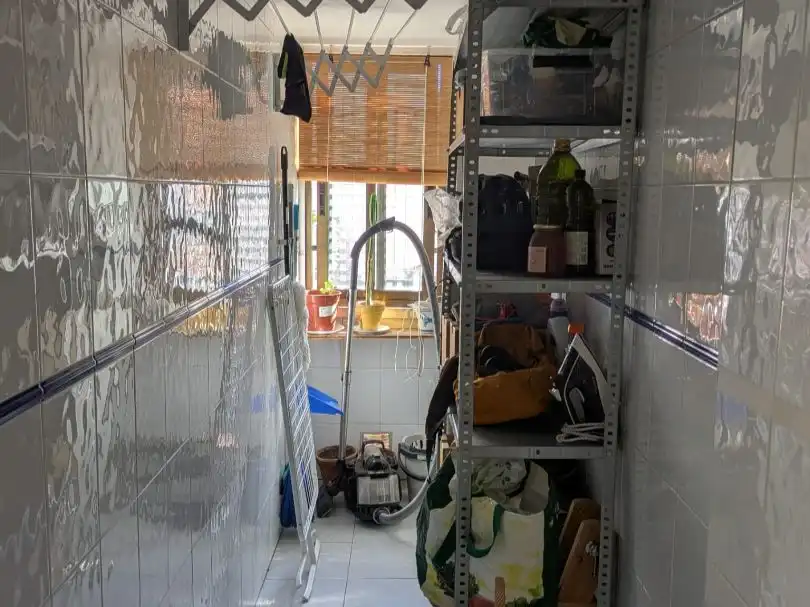 Wohnung zum Verkauf in  Madrid Capital mit Klimaanlage und Balkon
