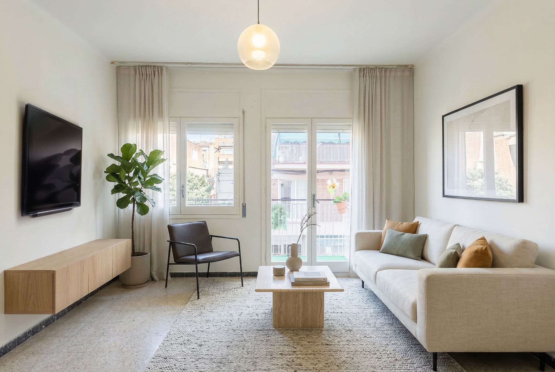 Living room of Flat for sale in Badalona