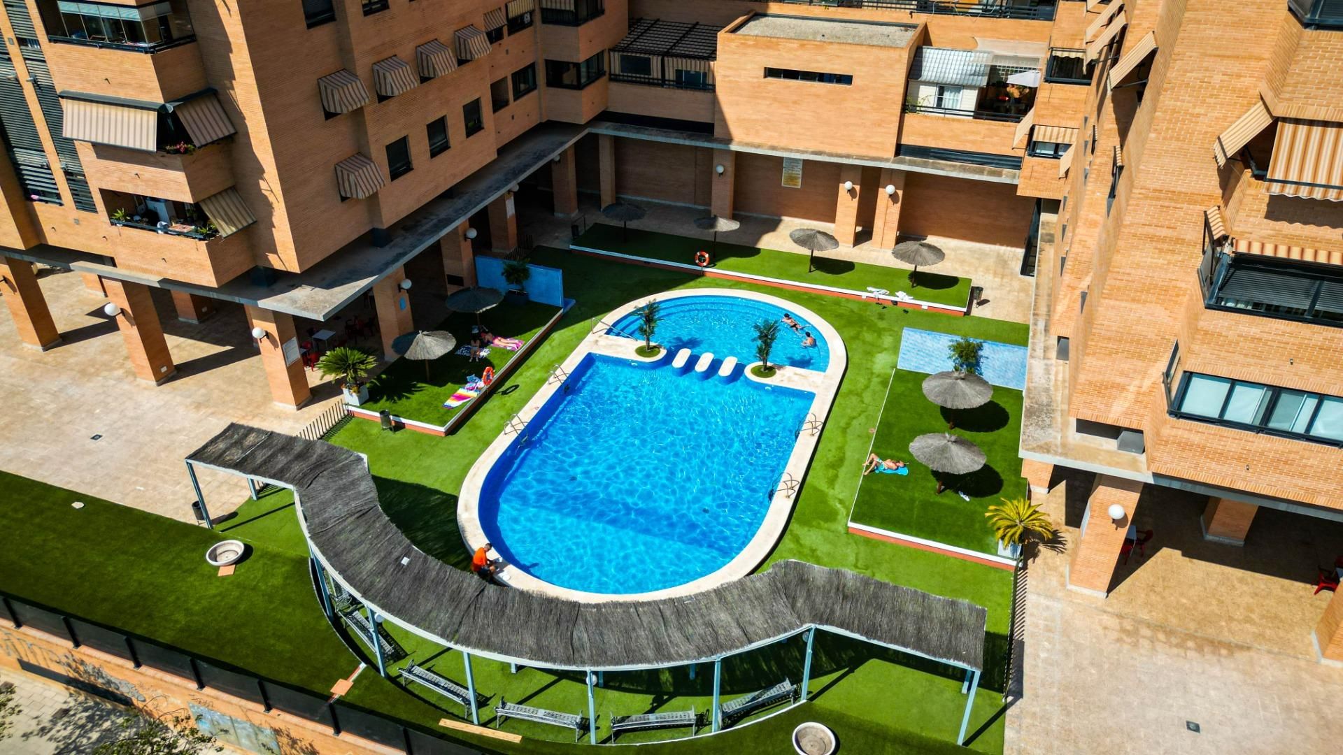 Swimming pool of Flat for sale in Alicante / Alacant  with Private garden, Terrace and Storage room