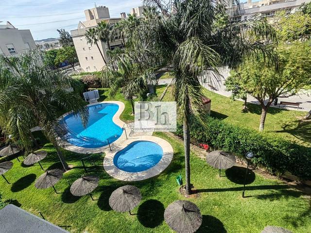 Piso en Venta en Calle Calle Tucídides, 80 en La Luz - El Torcal