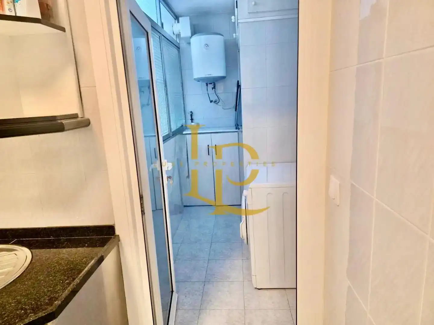 Cuina de Pis en venda en Sabadell amb Aire condicionat, Calefacció i Forn