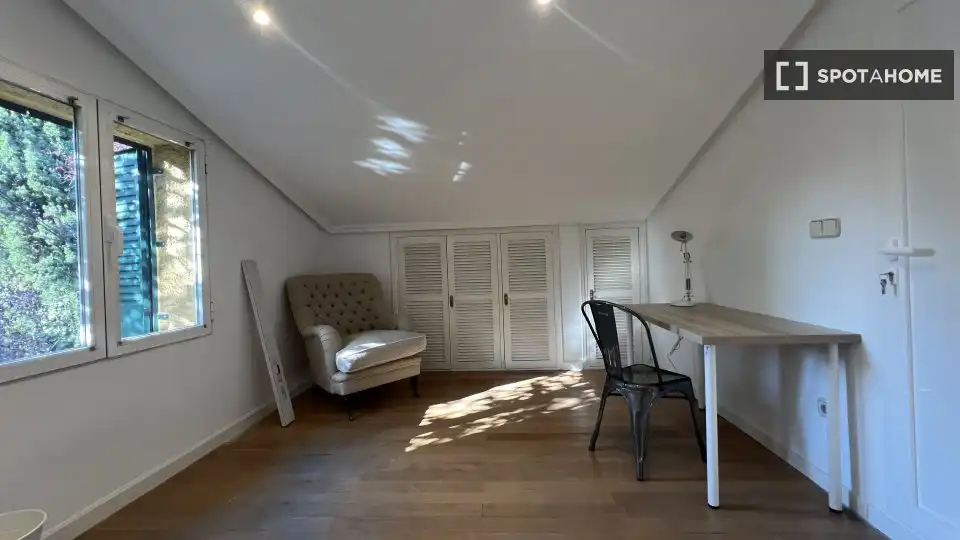 Room in Aravaca