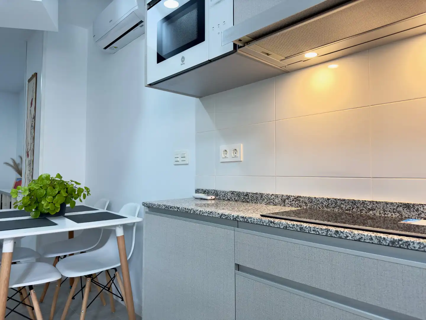 Cocina de Apartamento en venta en Málaga con Aire acondicionado, Parquet y Amueblado
