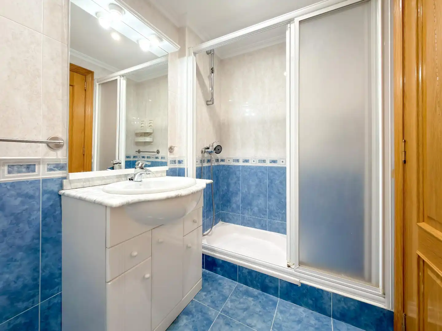 Baño de Piso en venta en Valencia con Aire acondicionado y Calefacción