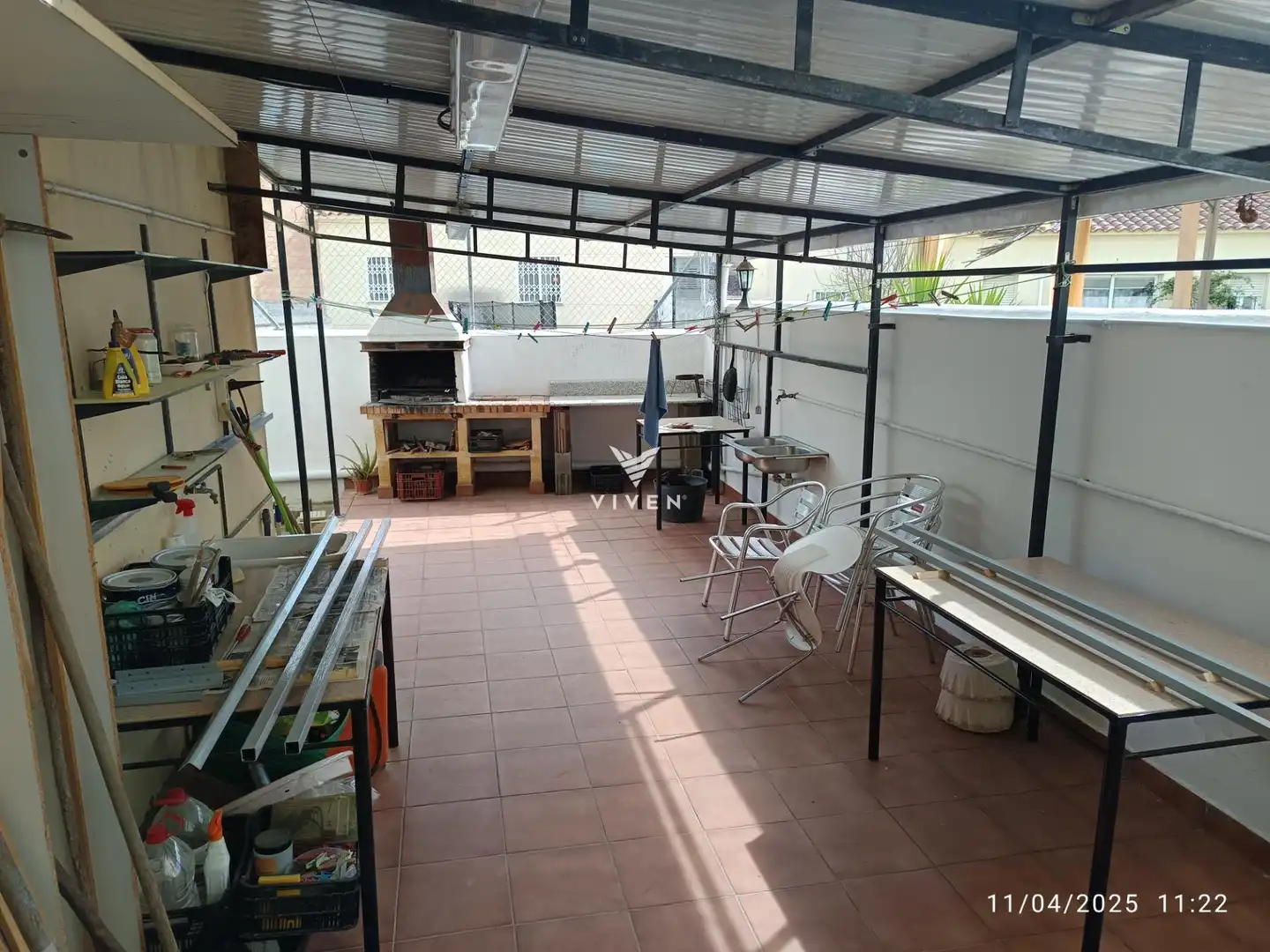 Terrasse von Einfamilien-Reihenhaus zum Verkauf in Olivella mit Heizung, Privatgarten und Terrasse