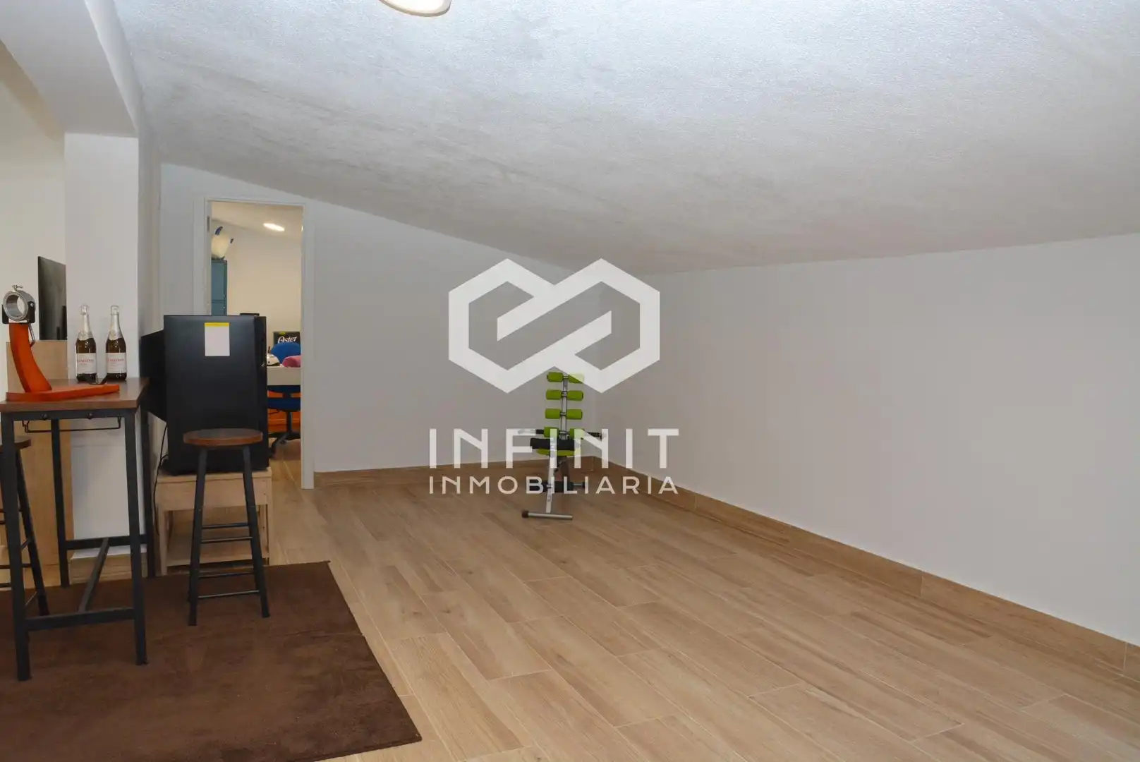 Houses for sale in Mazuecos  with Air Conditioner and Balcony
