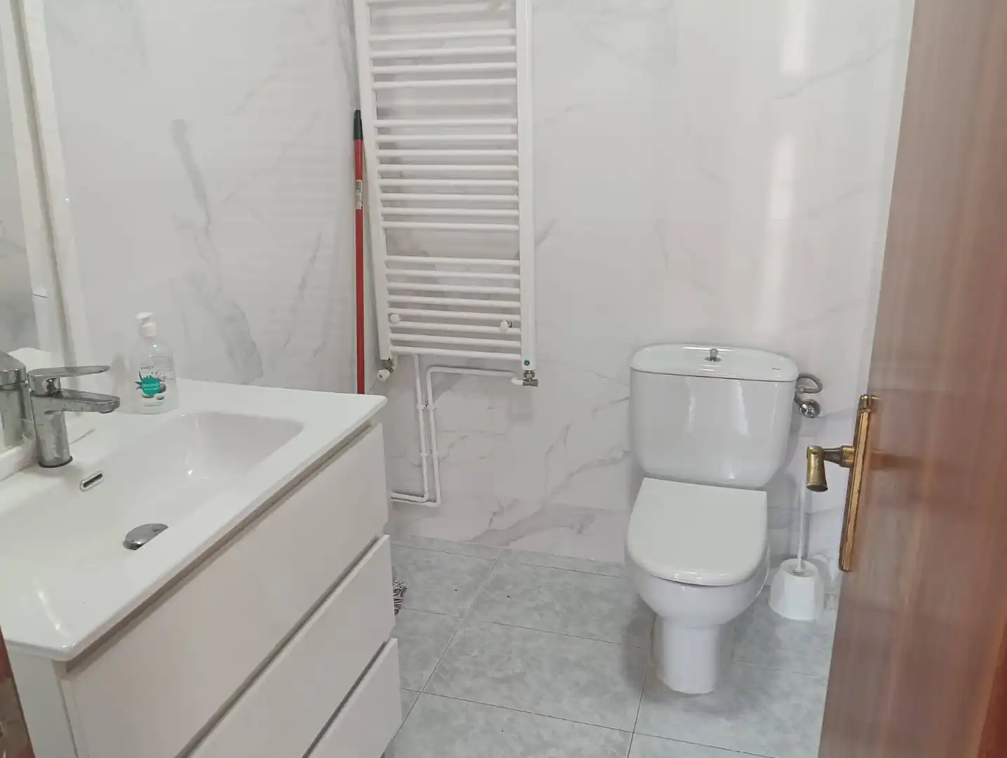 Bathroom of Flat for sale in Cunit  with Heating, Terrace and Oven