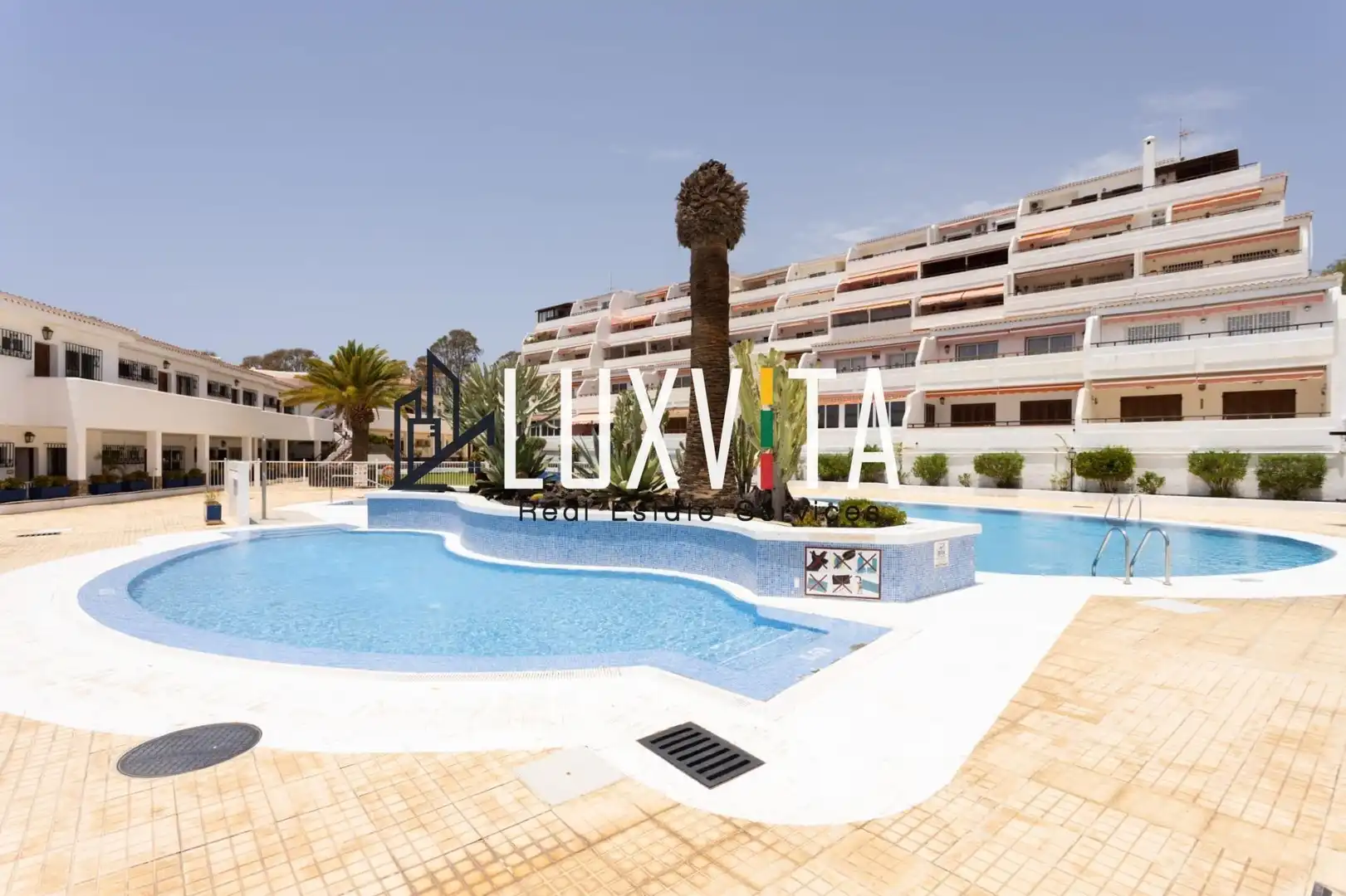 Vista exterior de Ático en venta en Arona con Aire acondicionado, Terraza y Amueblado